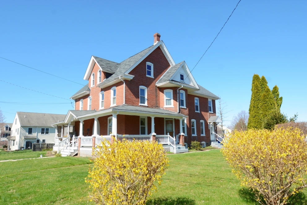 Image for Spacious 1,700 Sq. Ft. 3 Bedroom Brick Twin in Telford Borough, PA