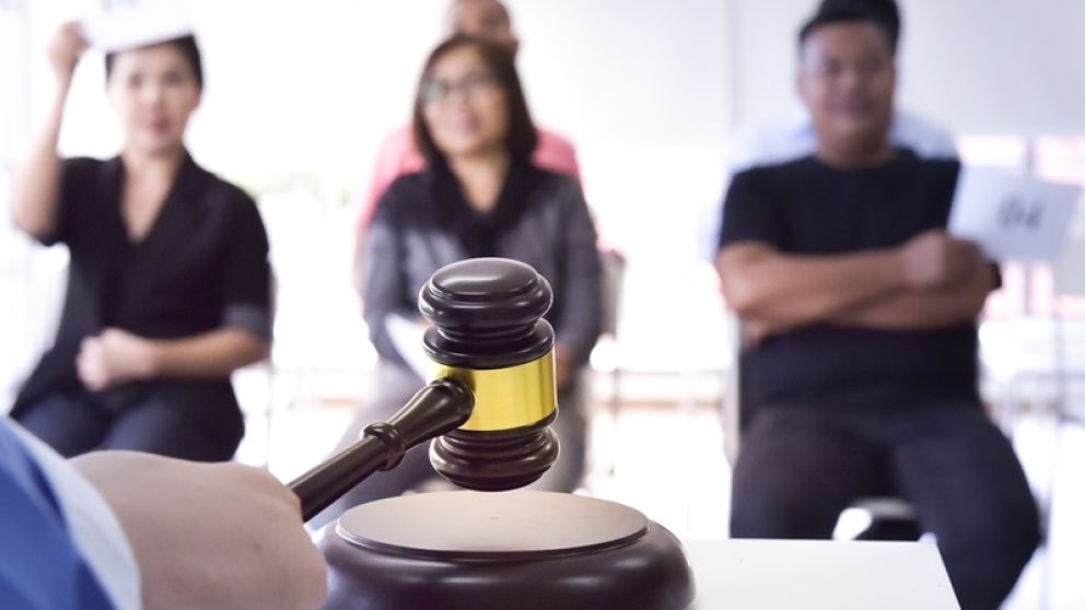 Estate sales auction legacy auction group why professional auctioneers are the key to successadobestock 212416972