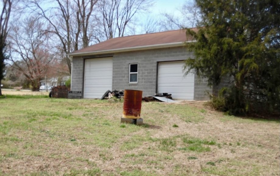 Image for 2 BR/1 BA Home w/30’ x 40’ Shop on 1.3 +/- Acres in Colonial Beach, VA—Sells to the Highest Bidder!