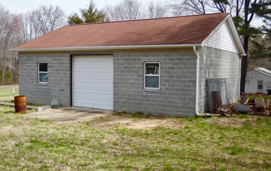 Image for 2 BR/1 BA Home w/30’ x 40’ Shop on 1.3 +/- Acres in Colonial Beach, VA—Sells to the Highest Bidder!