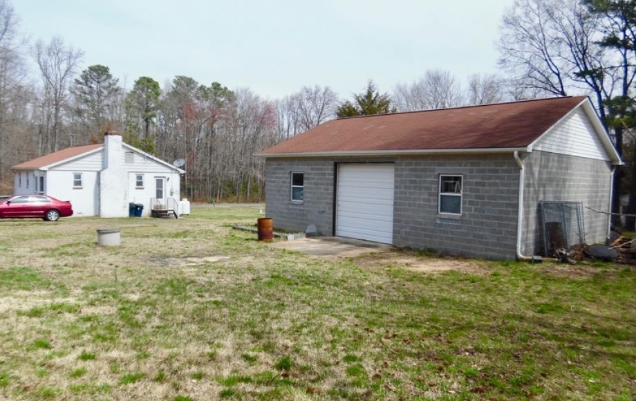 Image for 2 BR/1 BA Home w/30’ x 40’ Shop on 1.3 +/- Acres in Colonial Beach, VA—Sells to the Highest Bidder!