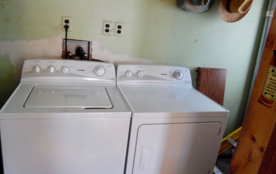 Image for 2 BR/1 BA Home w/30’ x 40’ Shop on 1.3 +/- Acres in Colonial Beach, VA—Sells to the Highest Bidder!