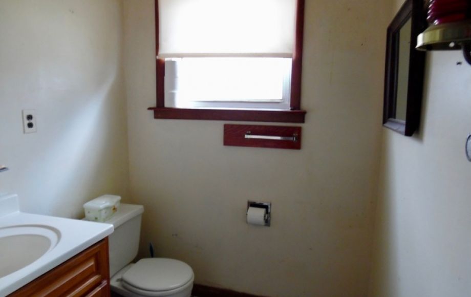 Image for 2 BR/1 BA Home w/30’ x 40’ Shop on 1.3 +/- Acres in Colonial Beach, VA—Sells to the Highest Bidder!