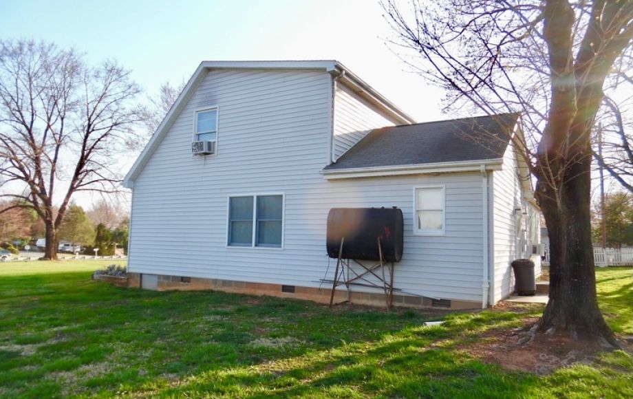 Image for 3 BR/3 BA Home on 6.3 +/- Acres w/12 Stall Barn, Riding Rink & Workshop in Madison County, VA