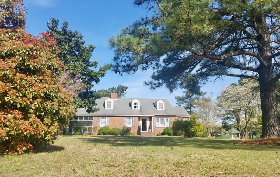 Image for 4 BR/2 BA Brick Cape Cod Style Home on 2.8 +/- Acres in Warsaw, VA (Richmond County)