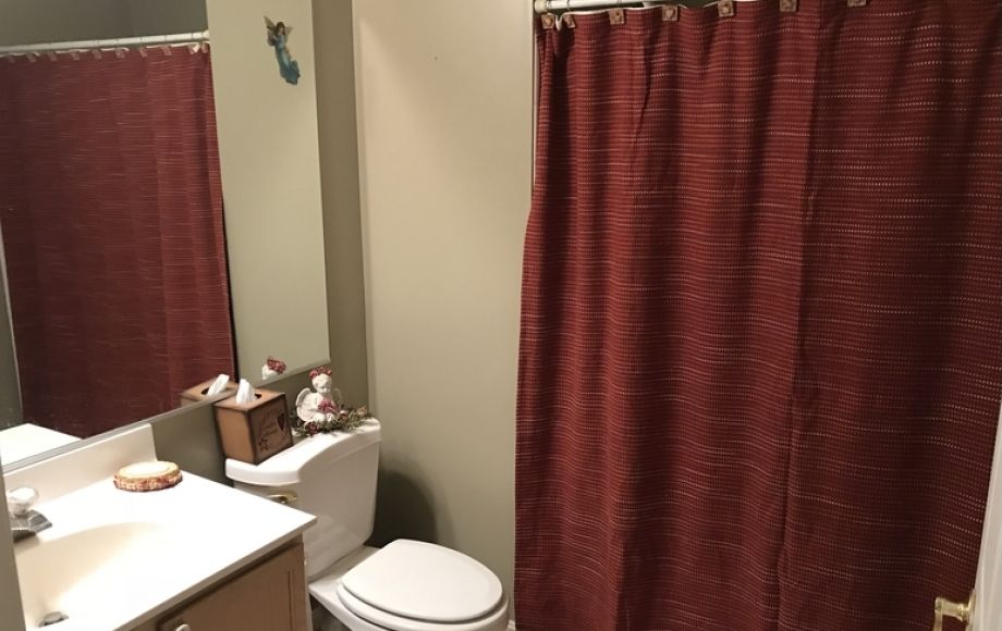 Image for Immaculate 3 BR/3 BA Townhome on Corner Lot in Loudoun County, VA