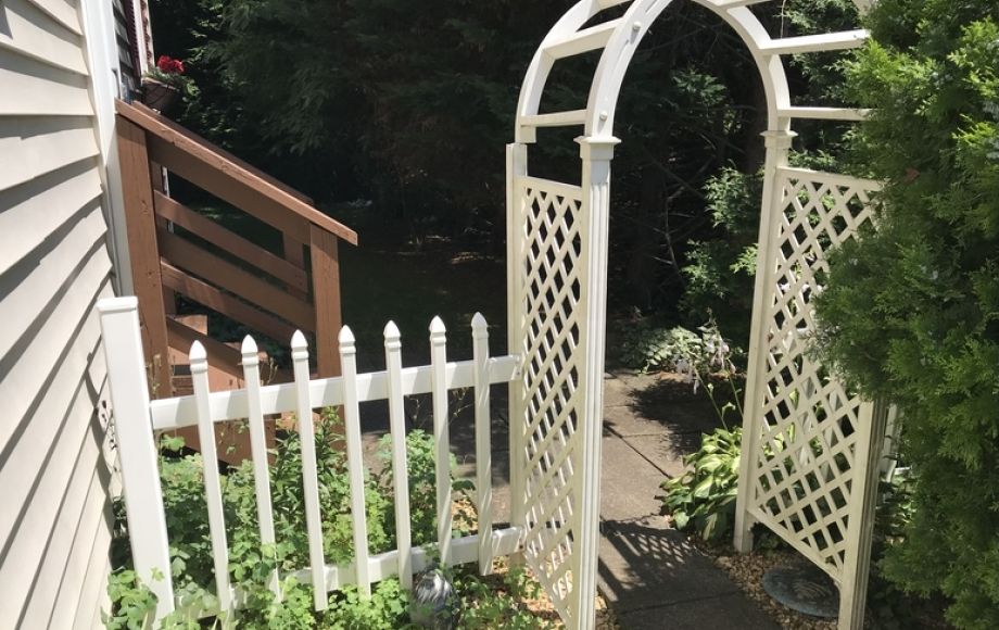 Image for Immaculate 3 BR/3 BA Townhome on Corner Lot in Loudoun County, VA