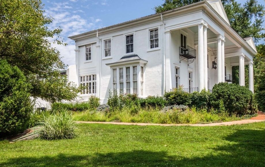 Image for 6 BR/6.5 BA Estate on 8.8 +/- Acres, 4 Bay Garage w/2 BR/2 BA Apartment—Fauquier County