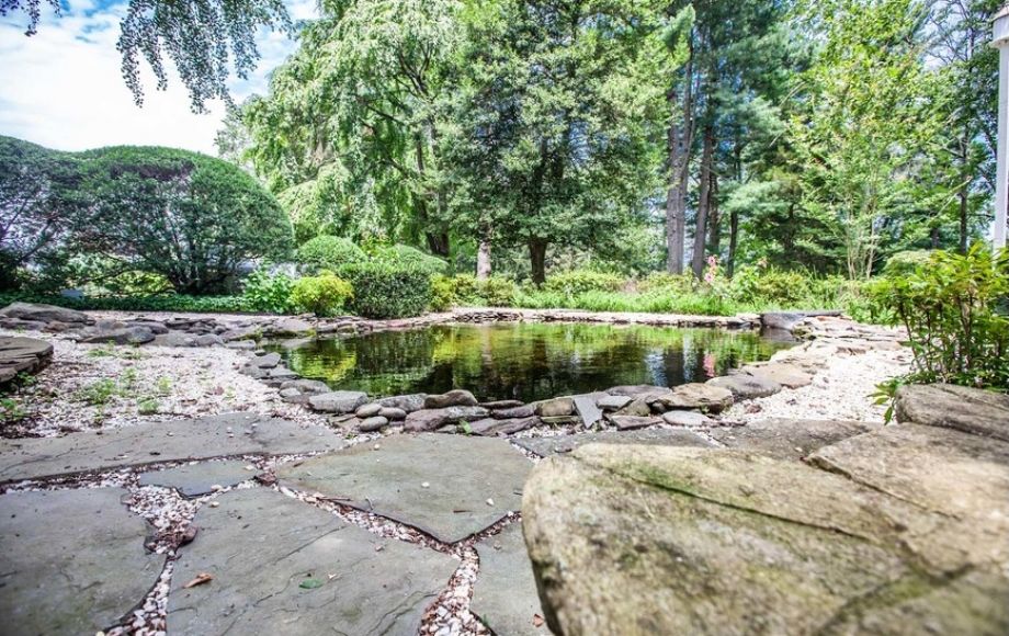 Image for 6 BR/6.5 BA Estate on 8.8 +/- Acres, 4 Bay Garage w/2 BR/2 BA Apartment—Fauquier County