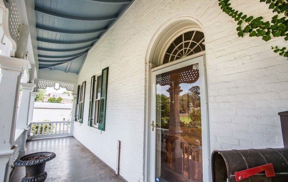 Image for 4,000 +/- sf. Commercially Zoned Home/Office Building in the Historic District of Warrenton, VA