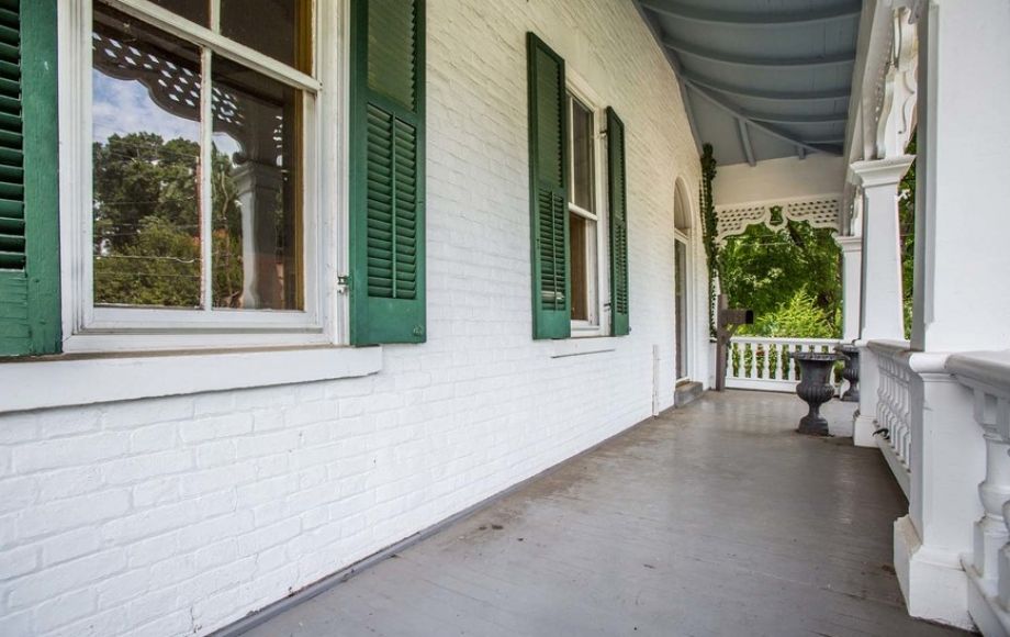 Image for 4,000 +/- sf. Commercially Zoned Home/Office Building in the Historic District of Warrenton, VA