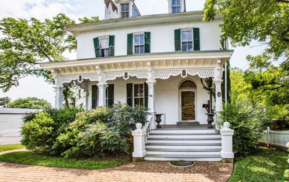 Image for 4,000 +/- sf. Commercially Zoned Home/Office Building in the Historic District of Warrenton, VA