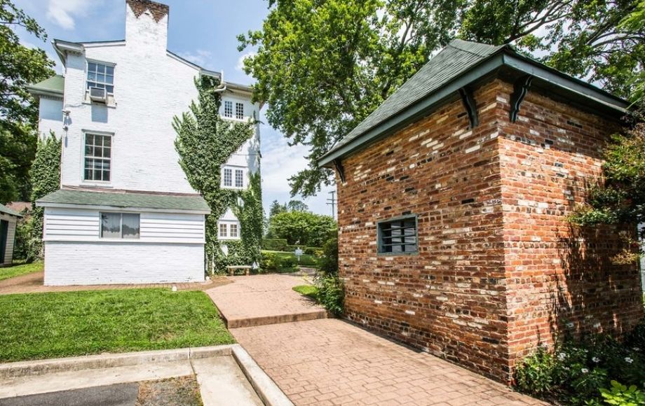 Image for 4,000 +/- sf. Commercially Zoned Home/Office Building in the Historic District of Warrenton, VA