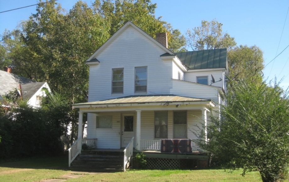 Image for 2,000 +/- sf. 4 BR/2 BA Investment Property—Sells to the Highest Bidder!! ONLINE ONLY BIDDING!!