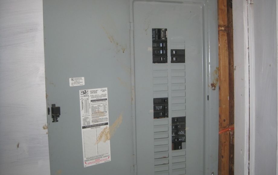 Image for 2,000 +/- sf. 4 BR/2 BA Investment Property—Sells to the Highest Bidder!! ONLINE ONLY BIDDING!!