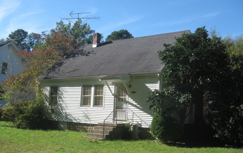 Image for Solid 2 BR/1 BA Home—Sells to the Highest Bidder!! ONLINE BIDDING ONLY!!