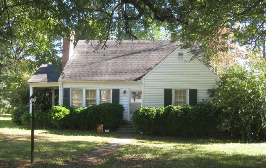 Image for Solid 2 BR/1 BA Home—Sells to the Highest Bidder!! ONLINE BIDDING ONLY!!