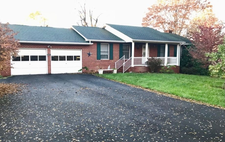 Image for Solid 3 BR/3 BA Brick Ranch Style Home w/Basement—Sells to the Highest Bidder!!