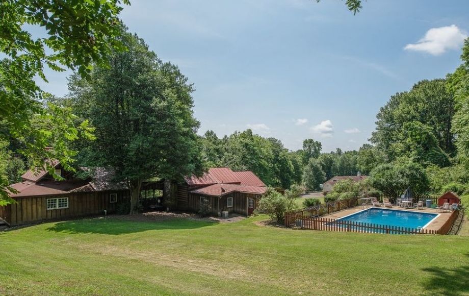 Image for 3 BR/3 BA Home w/Finished Basement on 5.8 +/- Acres & Income Producing Log Cabin Duplex on 25 +/- Ac