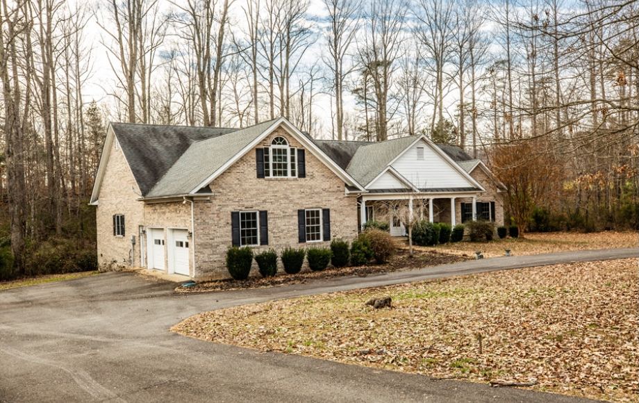 Image for Immaculate 4 BR/3.5 BA Brick Home on 7.4 +/- Acres Just Outside Charlottesville, VA (Albemarle Co.)