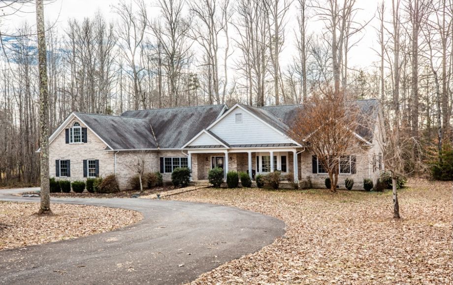 Image for Immaculate 4 BR/3.5 BA Brick Home on 7.4 +/- Acres Just Outside Charlottesville, VA (Albemarle Co.)
