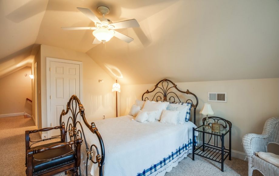 Image for Immaculate 4 BR/3.5 BA Brick Home on 7.4 +/- Acres Just Outside Charlottesville, VA (Albemarle Co.)