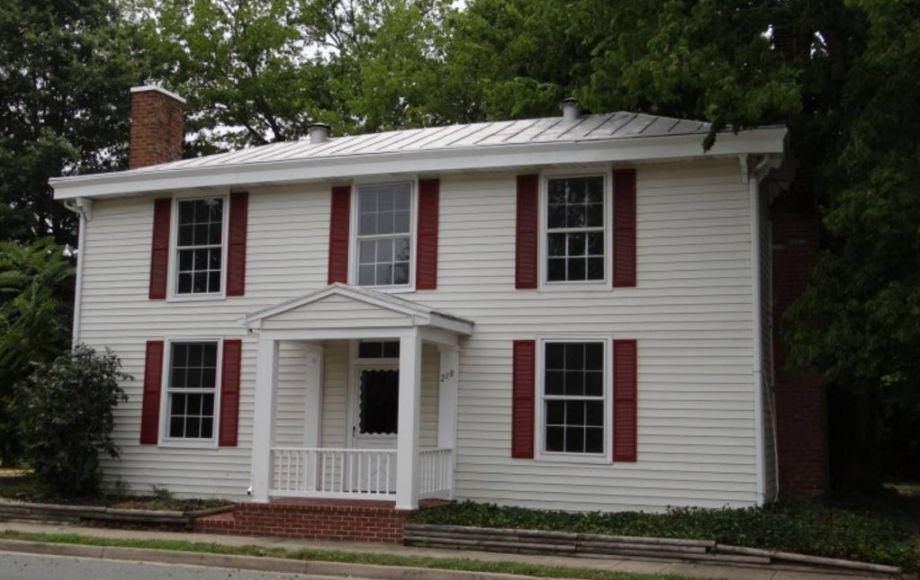 Image for FRESHLY RENOVATED 3 BR/2 BA HOME on MAIN STREET BOWLING GREEN, VA