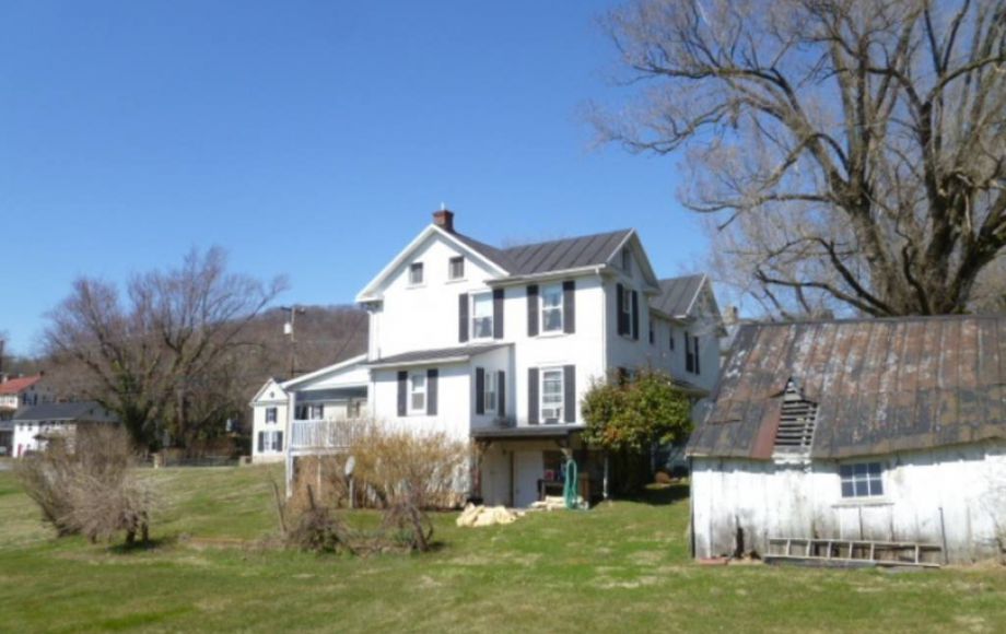 Image for 5 BR/2.5 BA HOME on 2.75 ACRES in LOUDOUN COUNTY, VA