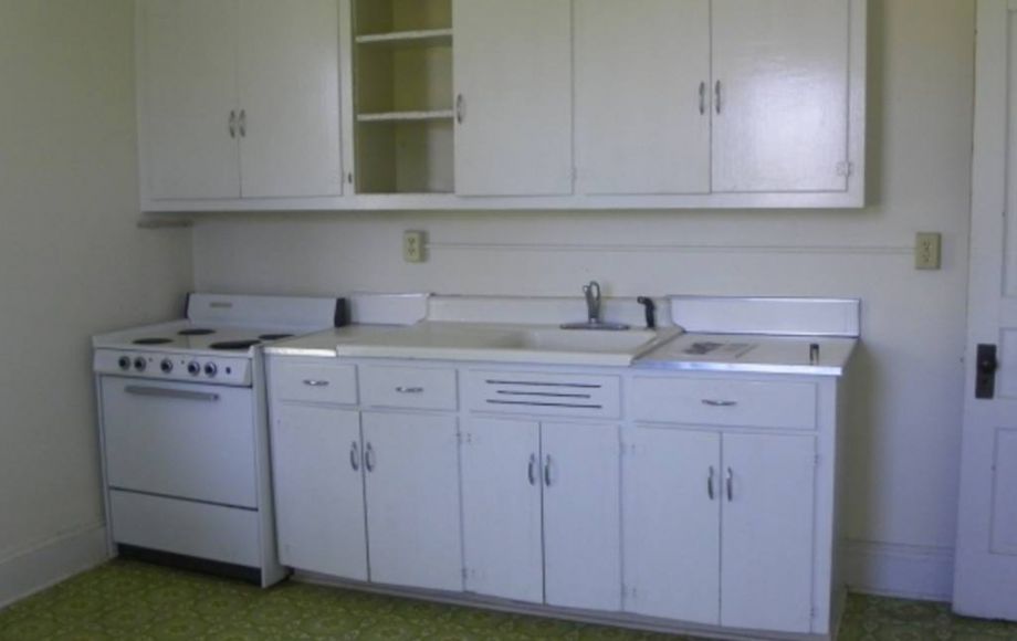 Image for ABSOLUTE AUCTION-6 BR/2.5 BA HISTORIC HOME in DOWNTOWN LOUISA, VA