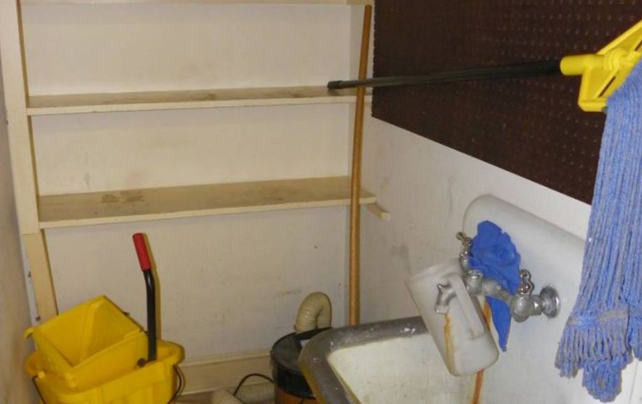 Image for ABSOLUTE AUCTION—COMMERCIAL BLDG SOLD! $105,000