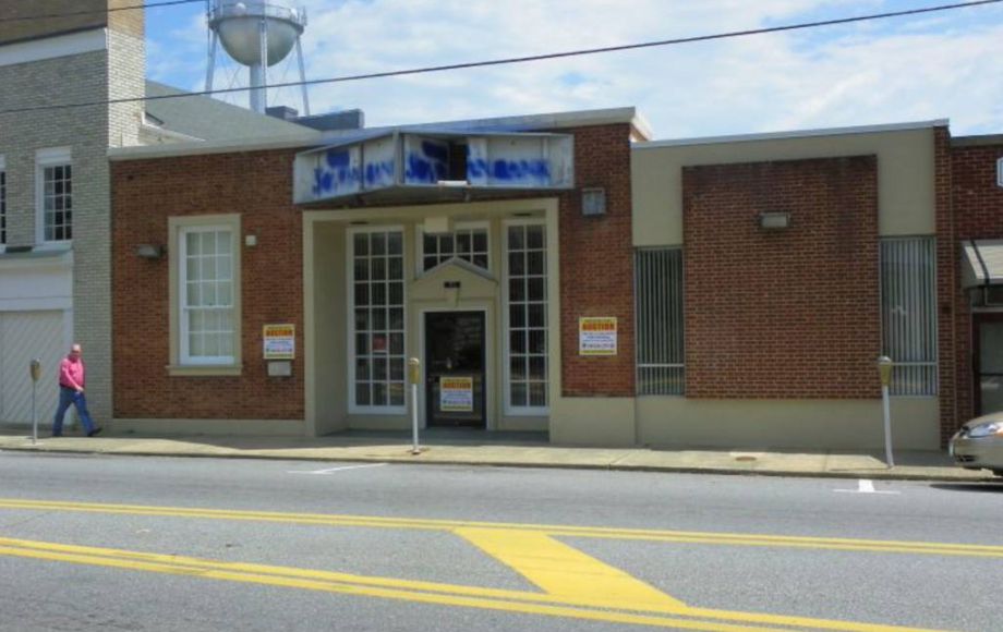 Image for ABSOLUTE AUCTION—COMMERCIAL BLDG SOLD! $105,000