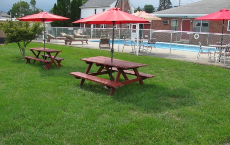 Image for 26 UNIT MOTEL on 1.3 ACRES