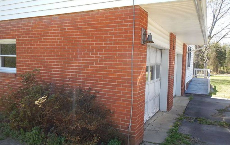 Image for BRICK 3 BR/2 BA HOME on 2.9 ACRES