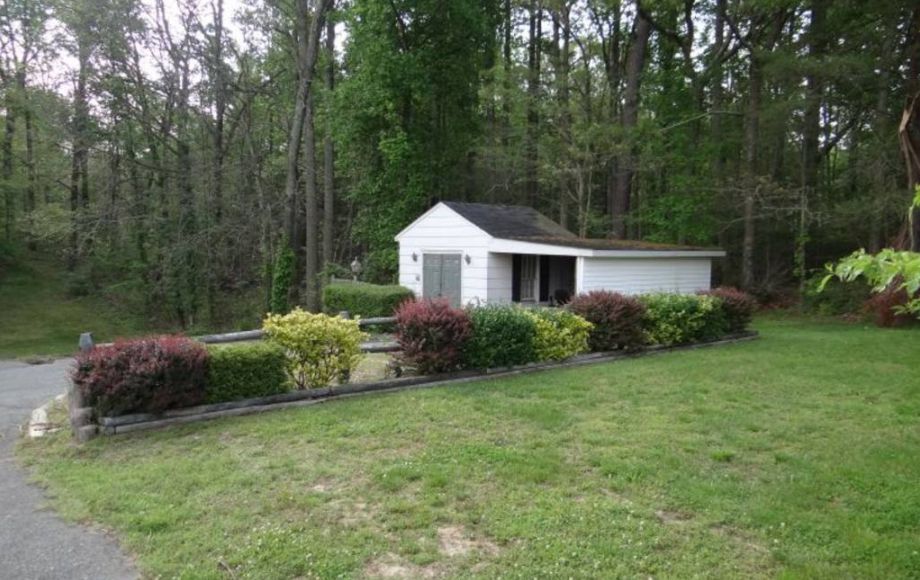Image for ABSOLUTE AUCTION-3 BR/2 BA HOME on 1 ACRE