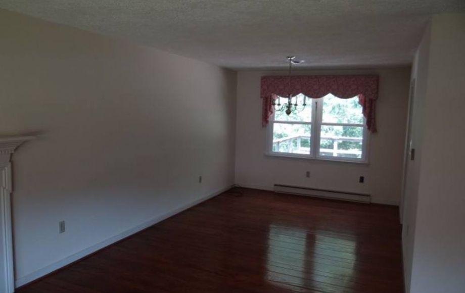 Image for ABSOLUTE AUCTION-3 BR/2 BA HOME on 1 ACRE