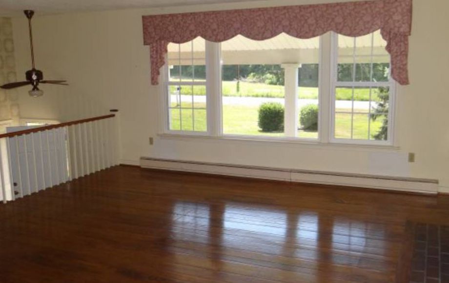 Image for ABSOLUTE AUCTION-3 BR/2 BA HOME on 1 ACRE