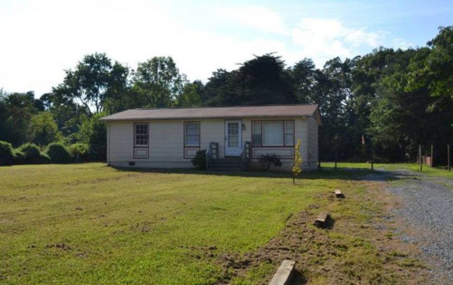 Image for 3 BR/1 BA HOME on .6 ACRES NEAR LAKE ANNA