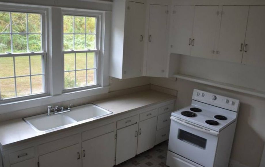 Image for 2 BR HOME ZONED B-3 (OFFICE)