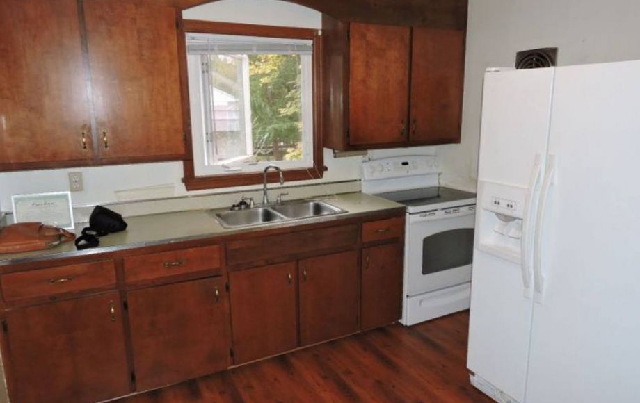 Image for 2 BR HOME ZONED B-3 (OFFICE)