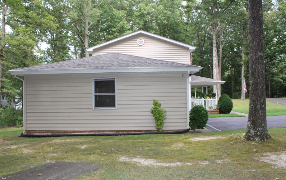 Image for 3 BR/2.5 BA HOME on 2.6 +/- ACRES SOLD to the HIGHEST BIDDER!!