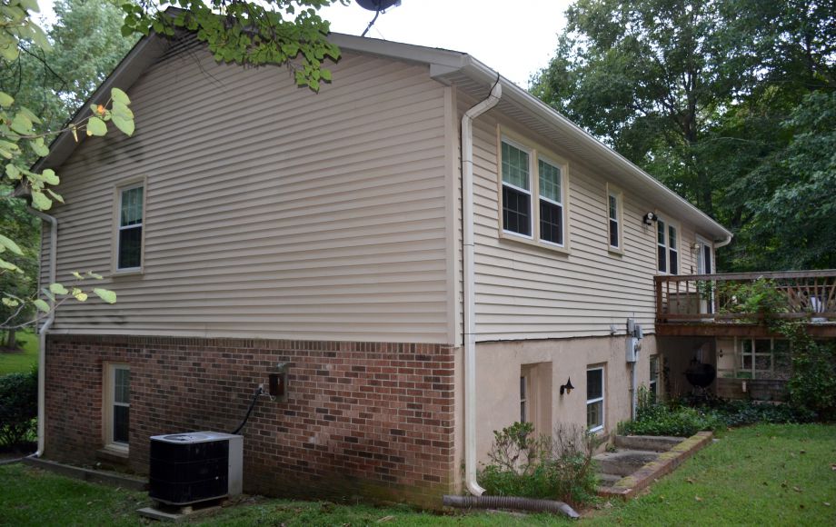 Image for SOLID & CLEAN 4 BR/3 BA HOME on 1 +/- ACRE IN NORTH STAFFORD