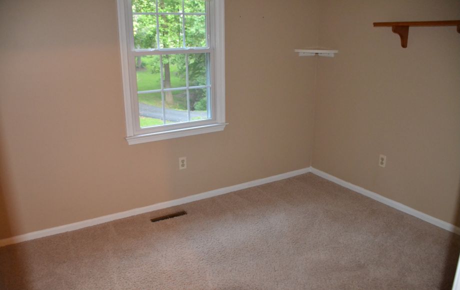 Image for SOLID & CLEAN 4 BR/3 BA HOME on 1 +/- ACRE IN NORTH STAFFORD