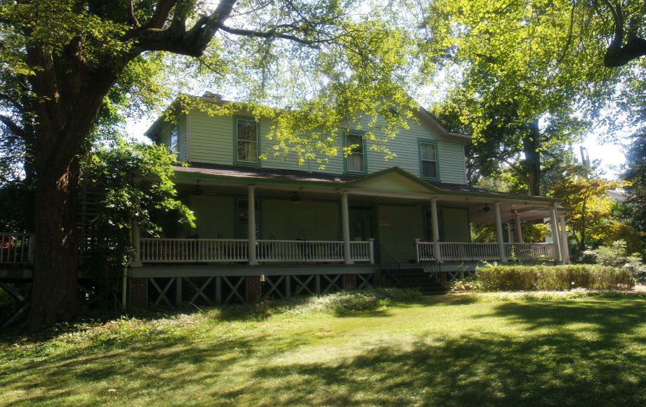 Image for FORMER BED & BREAKFAST/HISTORIC HOME on 4.4 +/- ACRES