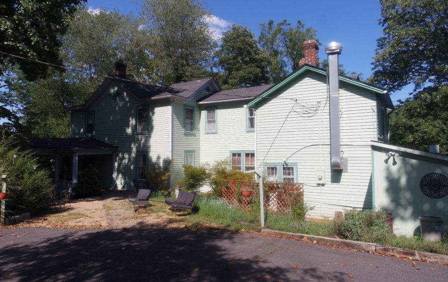 Image for FORMER BED & BREAKFAST/HISTORIC HOME on 4.4 +/- ACRES