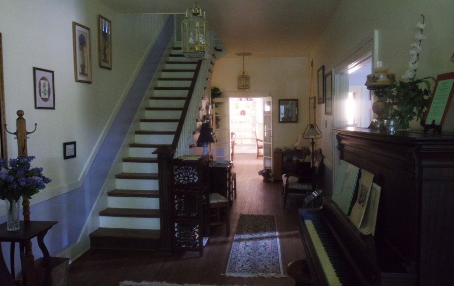 Image for FORMER BED & BREAKFAST/HISTORIC HOME on 4.4 +/- ACRES