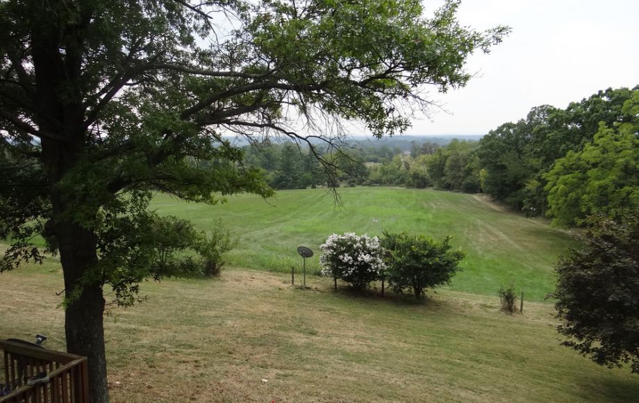Image for 2 BR/1 BA HOME w/POND & GARAGE APARTMENT ON 14+ ACRES in LOUDOUN COUNTY, VA