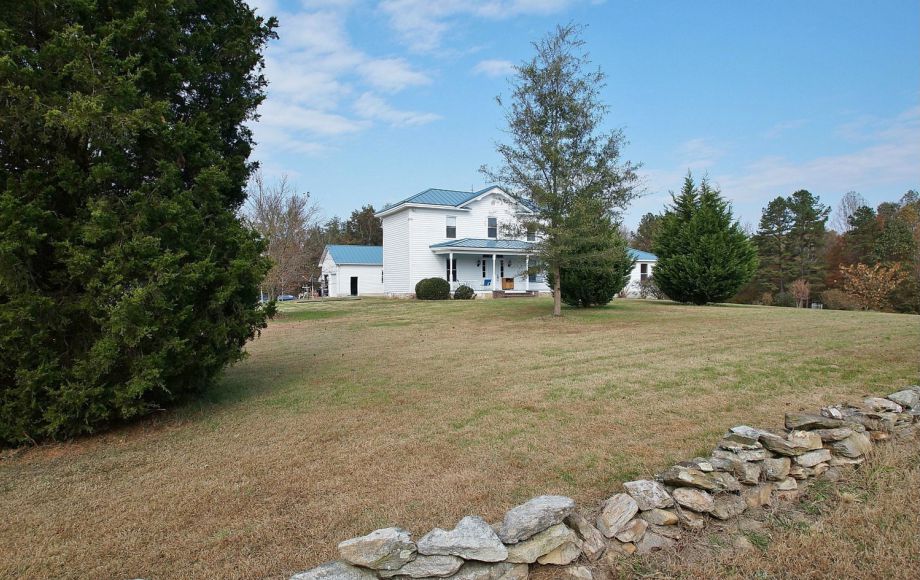 Image for HICKORY KNOLLS FARM: 200 +/- ACRES w/5 BR RESTORED VICTORIAN FARM HOUSE