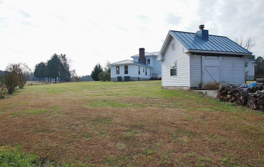 Image for HICKORY KNOLLS FARM: 200 +/- ACRES w/5 BR RESTORED VICTORIAN FARM HOUSE