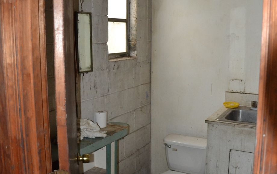 Image for INDUSTRIAL REAL ESTATE: 1.5 ACRES w/4 BAY GARAGE