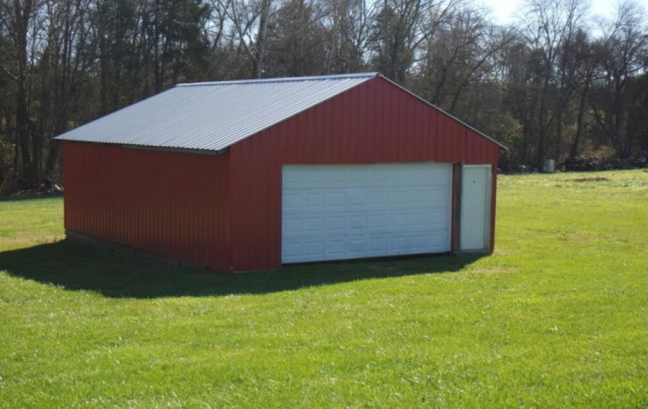 Image for 3 BR/1.5 BA Home & 24′ X 32′ Workshop ON 2.8 +/- Acres